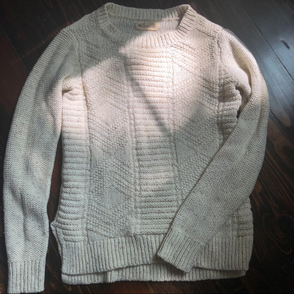 Hollister sweater